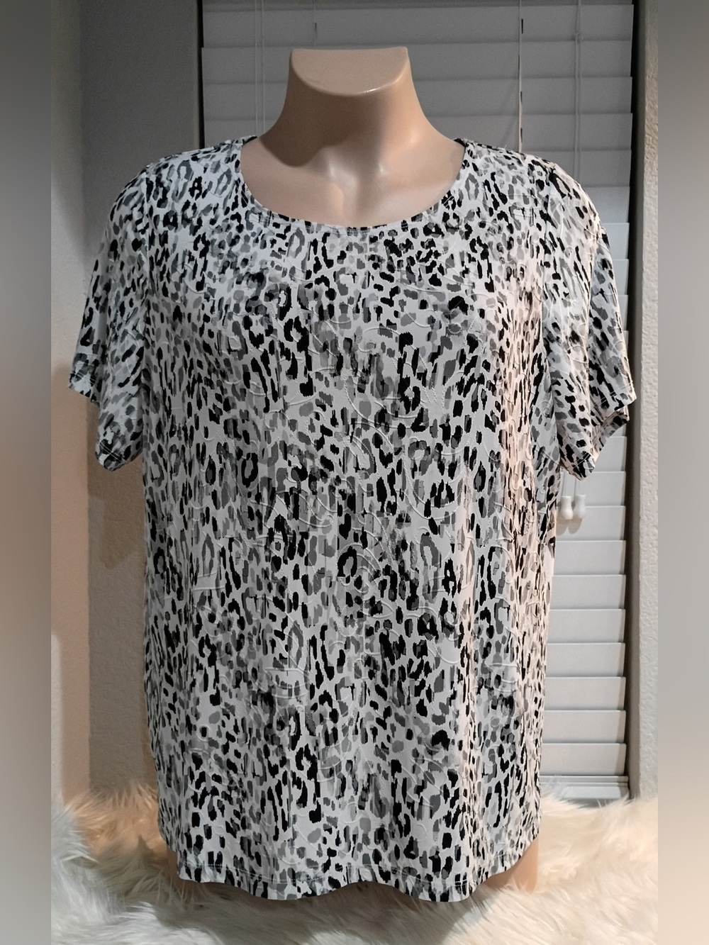 JM Collection Women’s 2X Top
